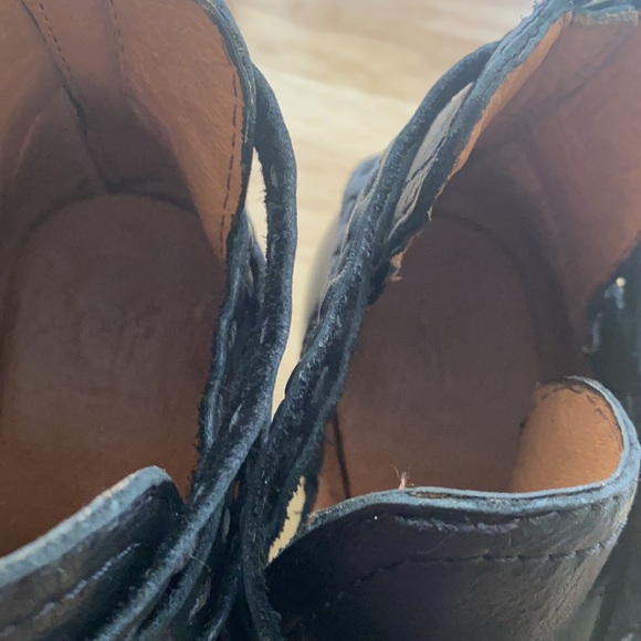 FRYE Strappy Chunky Heel Leather Booties with PickStitch accents Naomi Style - Picture 12 of 14